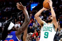 凯尔特人主场惨遭逆转，遭遇连败