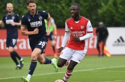 伯恩利主场惨败，降级压力不断增大的简单介绍