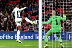 英格兰球员在全球比赛中攀登巅峰