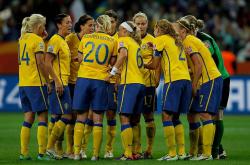 荷兰女足大胜日本，锁定女足世界杯四强席位