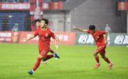 中国国家队在国际足球比赛中耀眼登场