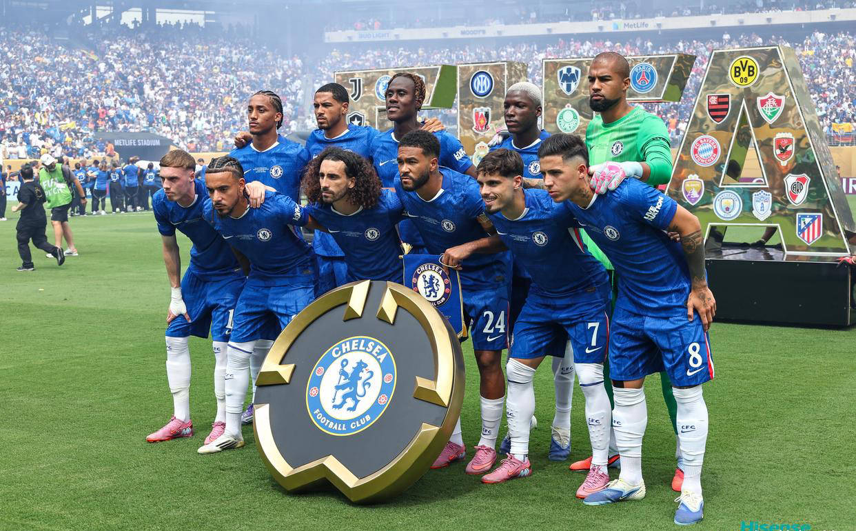 欧冠赛场豪门盛宴，悬念终将揭晓