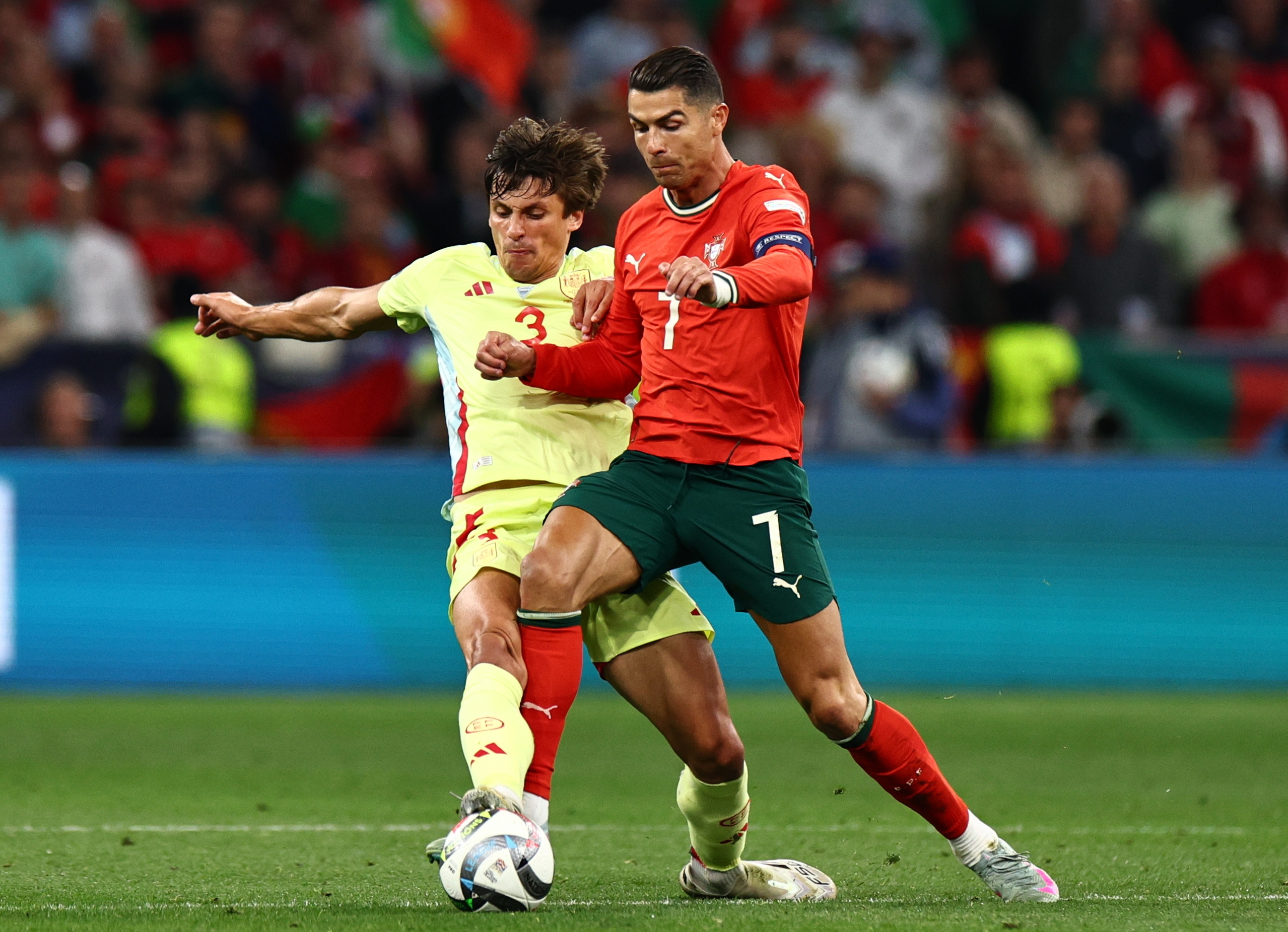 葡萄牙队勇夺锦标赛季军，成就争光之师