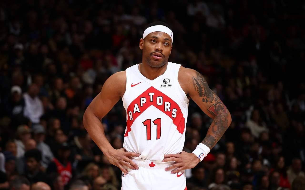 雄鹿负猛龙，米德尔顿独造28分。