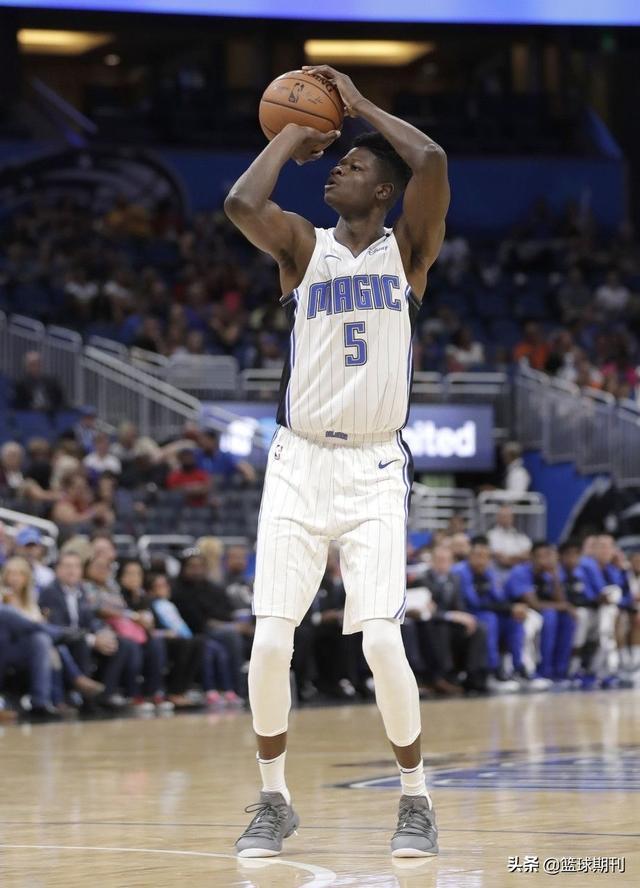 包含人队天赋新秀蓄势待发，赢得头炮的词条