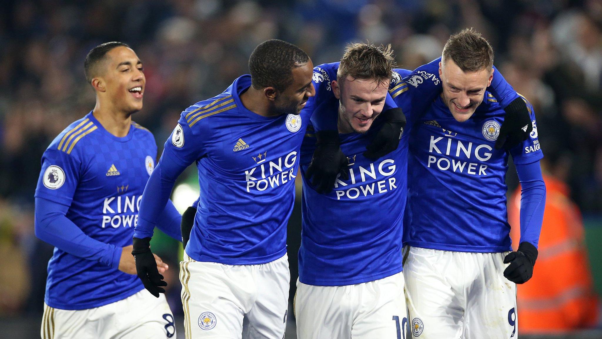 荷兰联赛升班马成功晋级，球迷欢呼