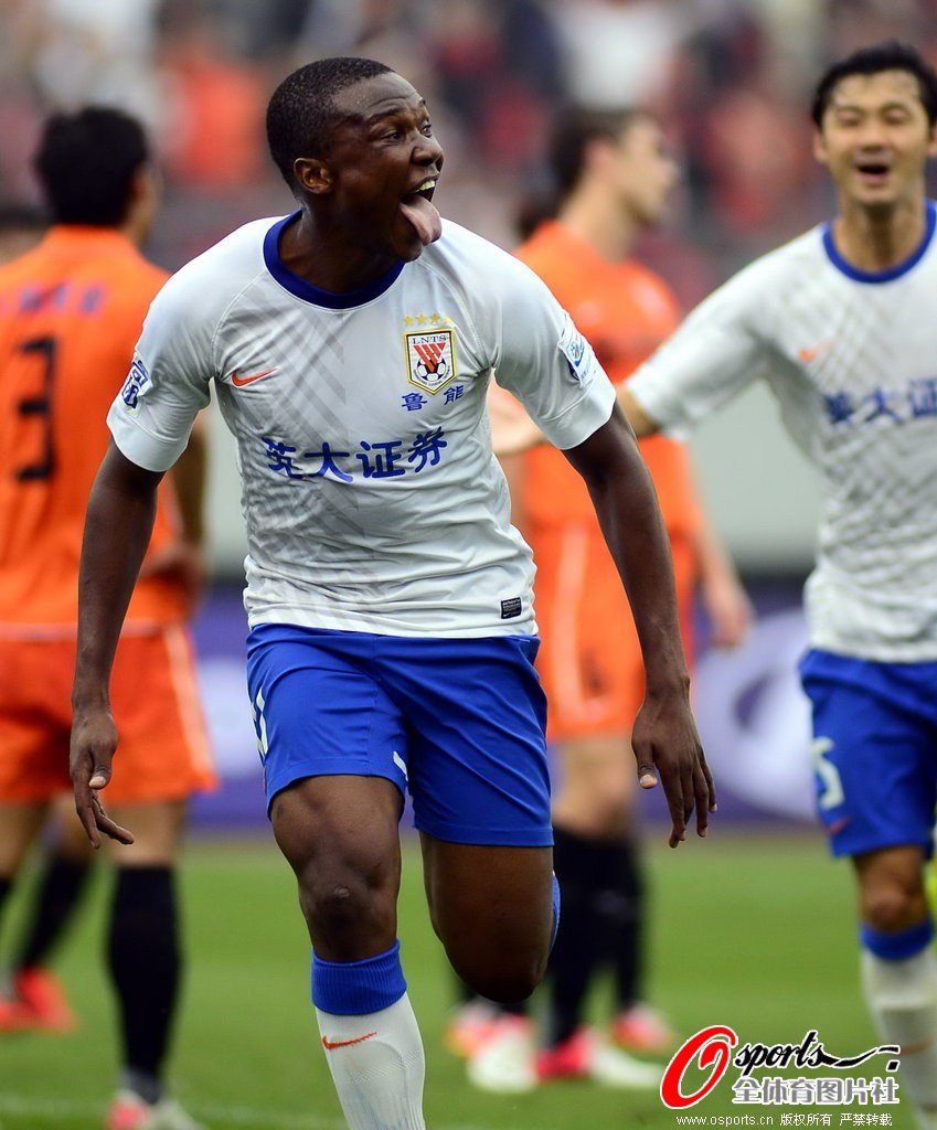 佩尔西奇复苏战志，为山东鲁能打破禁区之困