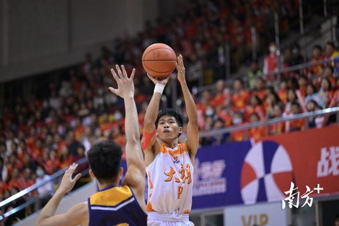 澳洲足球盛事圆满落幕,冠军诞生 澳洲足球盛事圆满落幕,冠军诞生