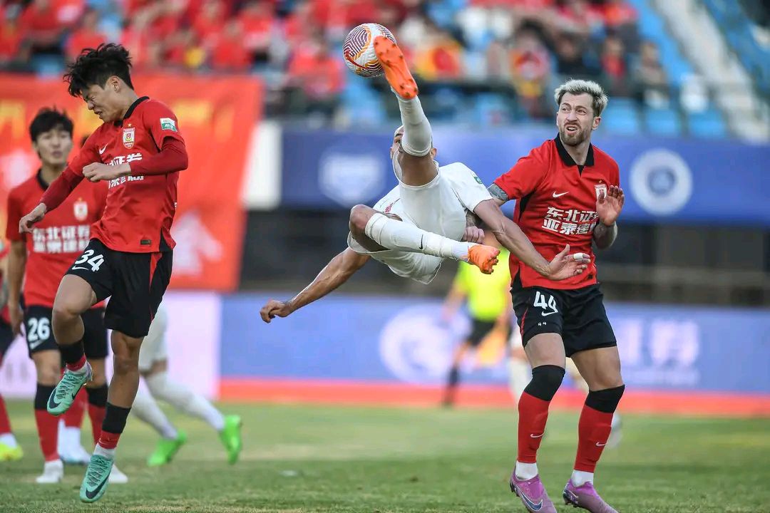 神奇进球持续不断，精准射门称霸赛场的简单介绍