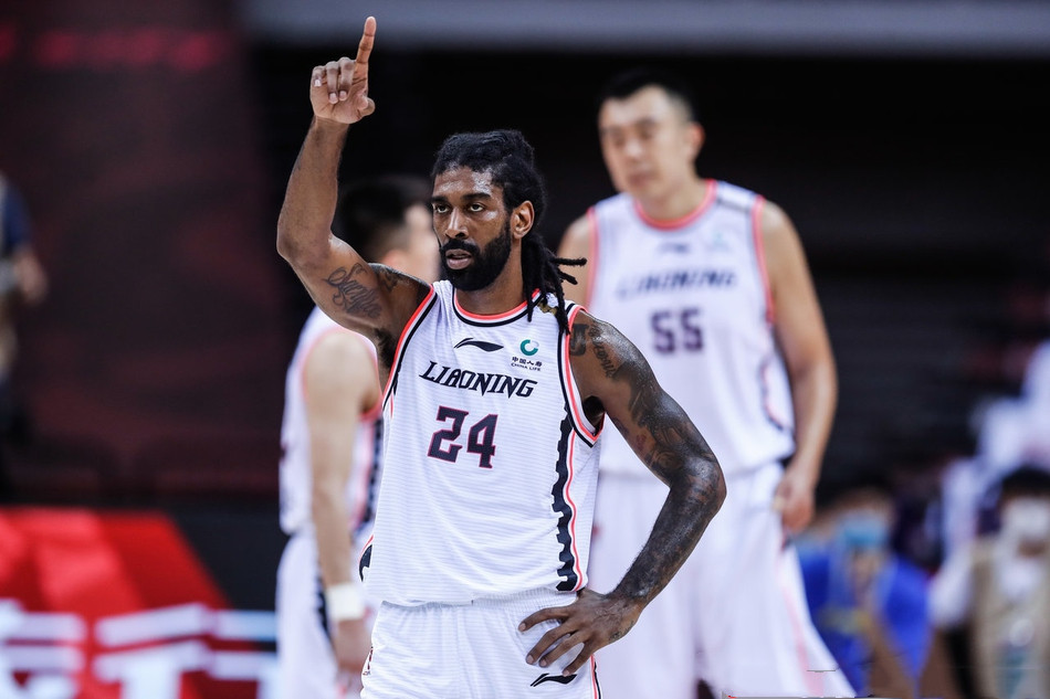 青海队与新疆队的比赛火爆上演