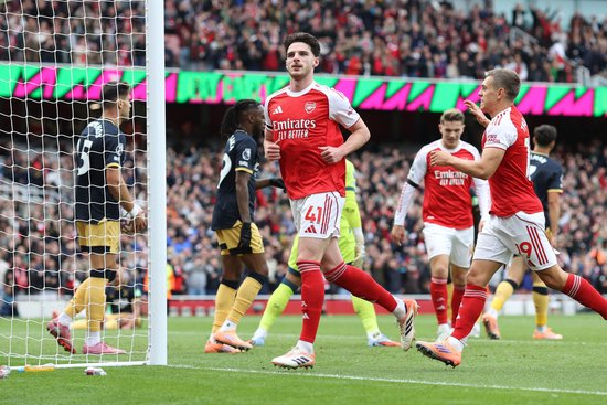 包含阿森纳团队战术遭遇拦截继续调整为取胜的词条