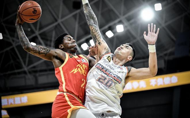 两支劲旅交锋，擂台赛打响